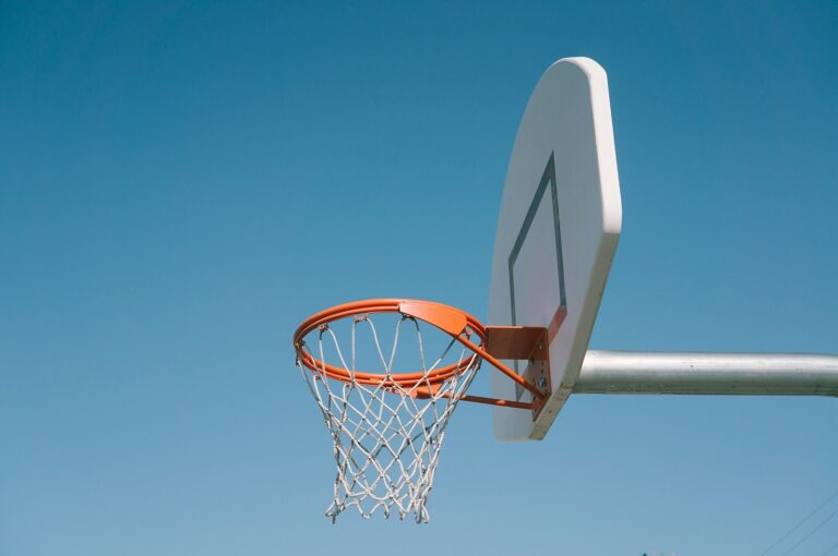 Knicks Cut Bruce Brown, Keep James Wiseman as Third Center