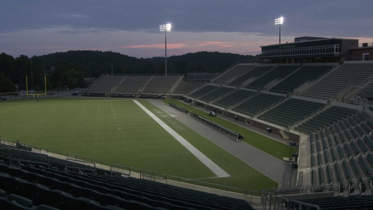 Wofford holds off a Furman rally for a 32-25 win at Paladin Stadium